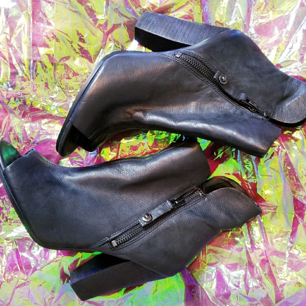 Guess Byhali Open-toe Boot